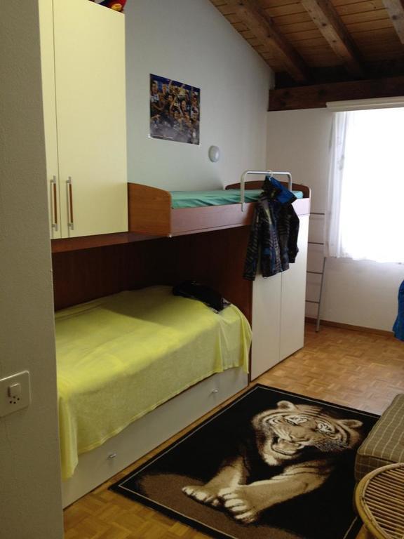 Apartment Plauncas Acletta Disentis Quarto foto